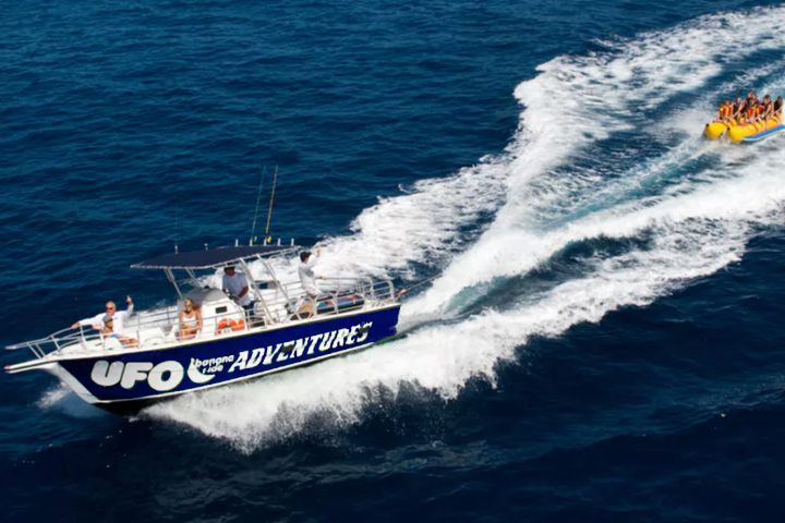 a small boat in a body of water